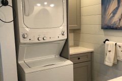 80-MAIN-ST-BATH-WITH-LAUNDRY
